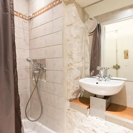 Veeve - Boulevard Saint Germain * باريس