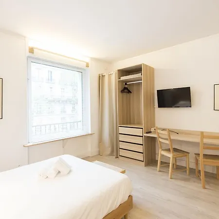 Veeve - Boulevard Saint Germain * Paris